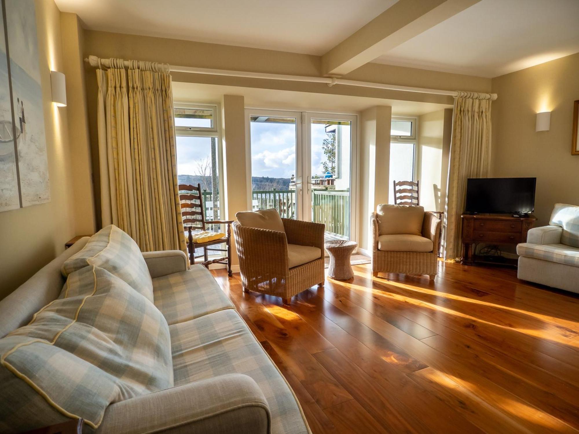 Cottage 360 - Клифден Экстерьер фото