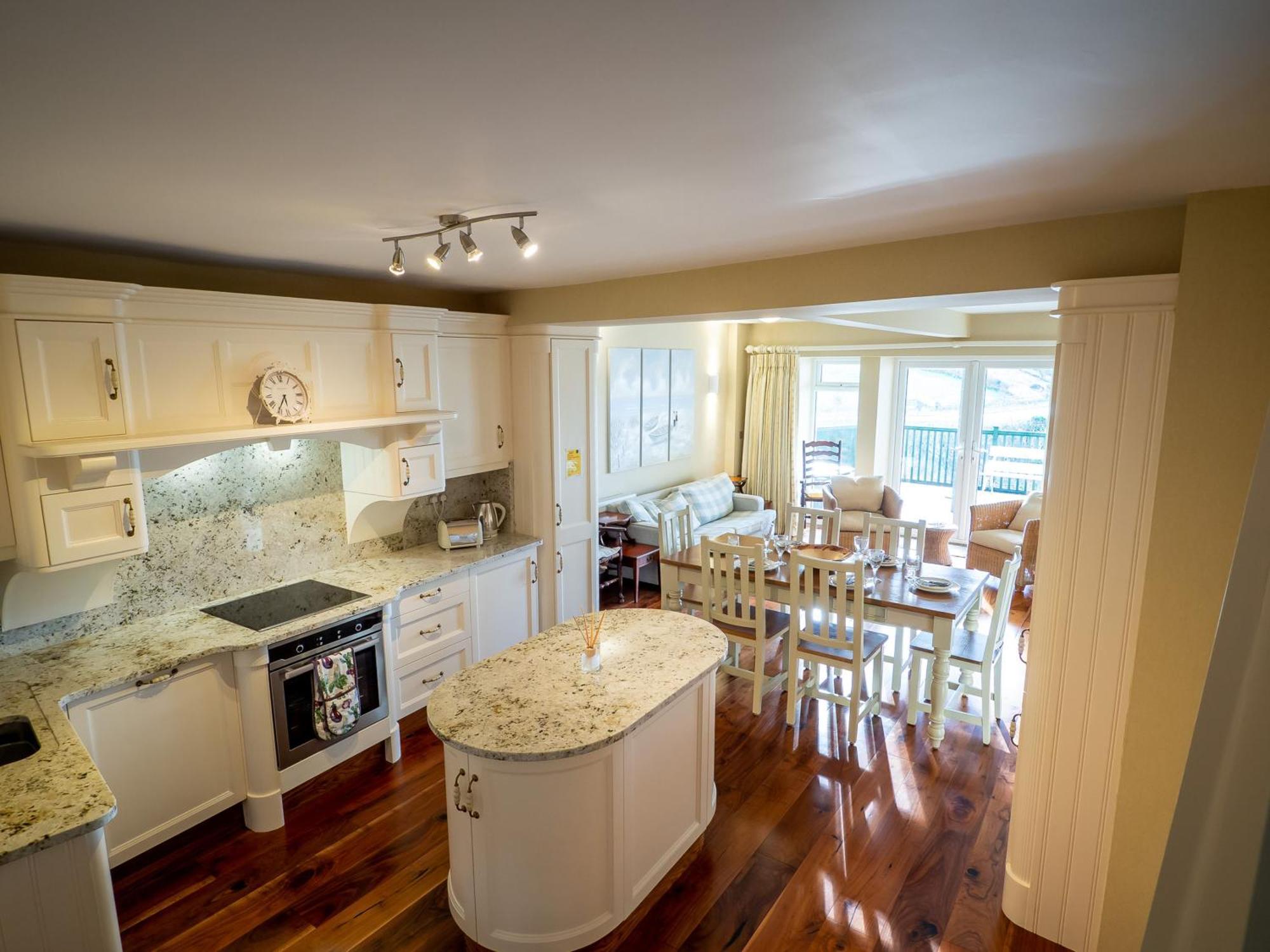 Cottage 360 - Клифден Экстерьер фото